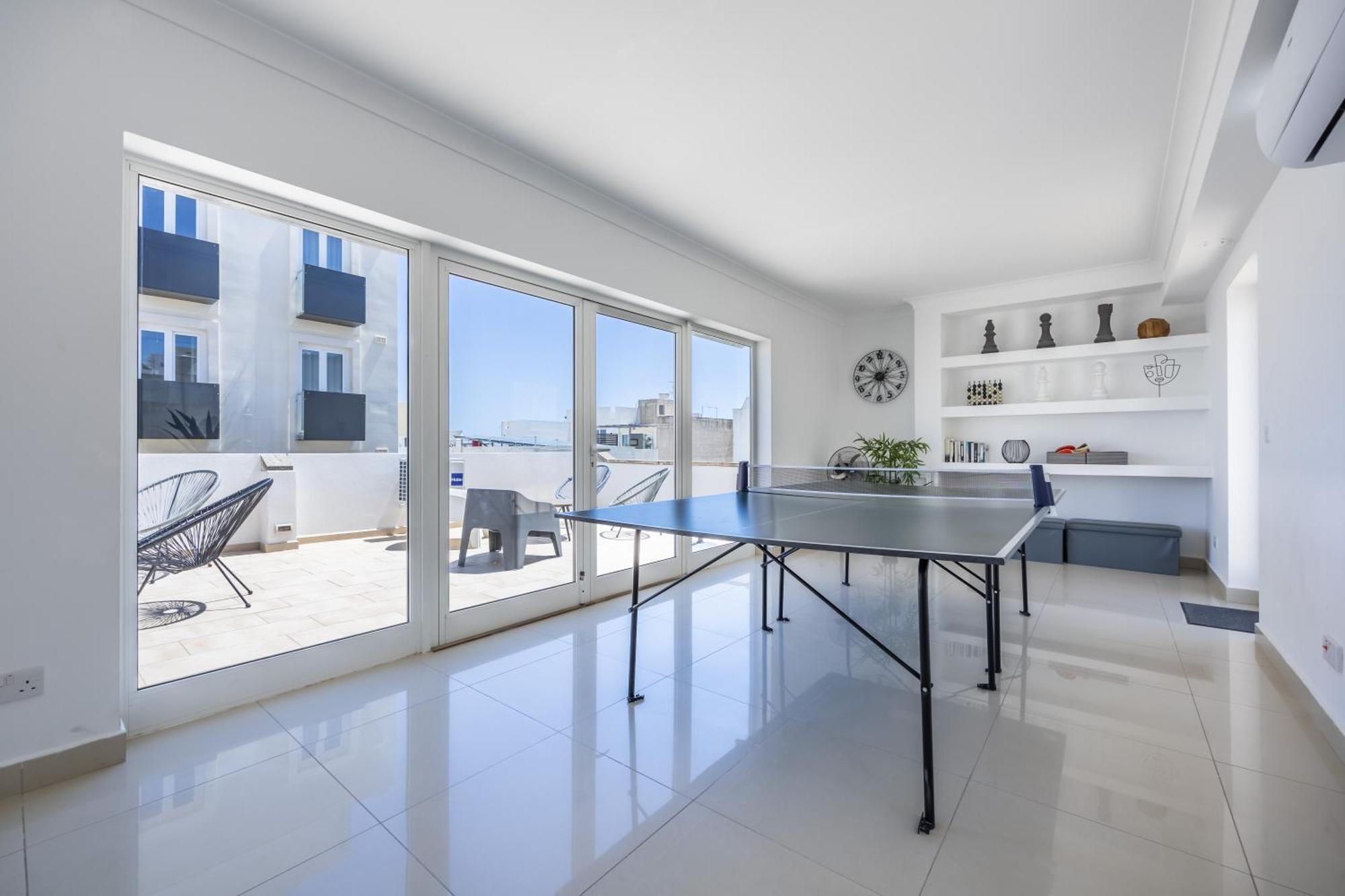 Hard To Come By - Modern & Huge House In Sliema Exterior photo