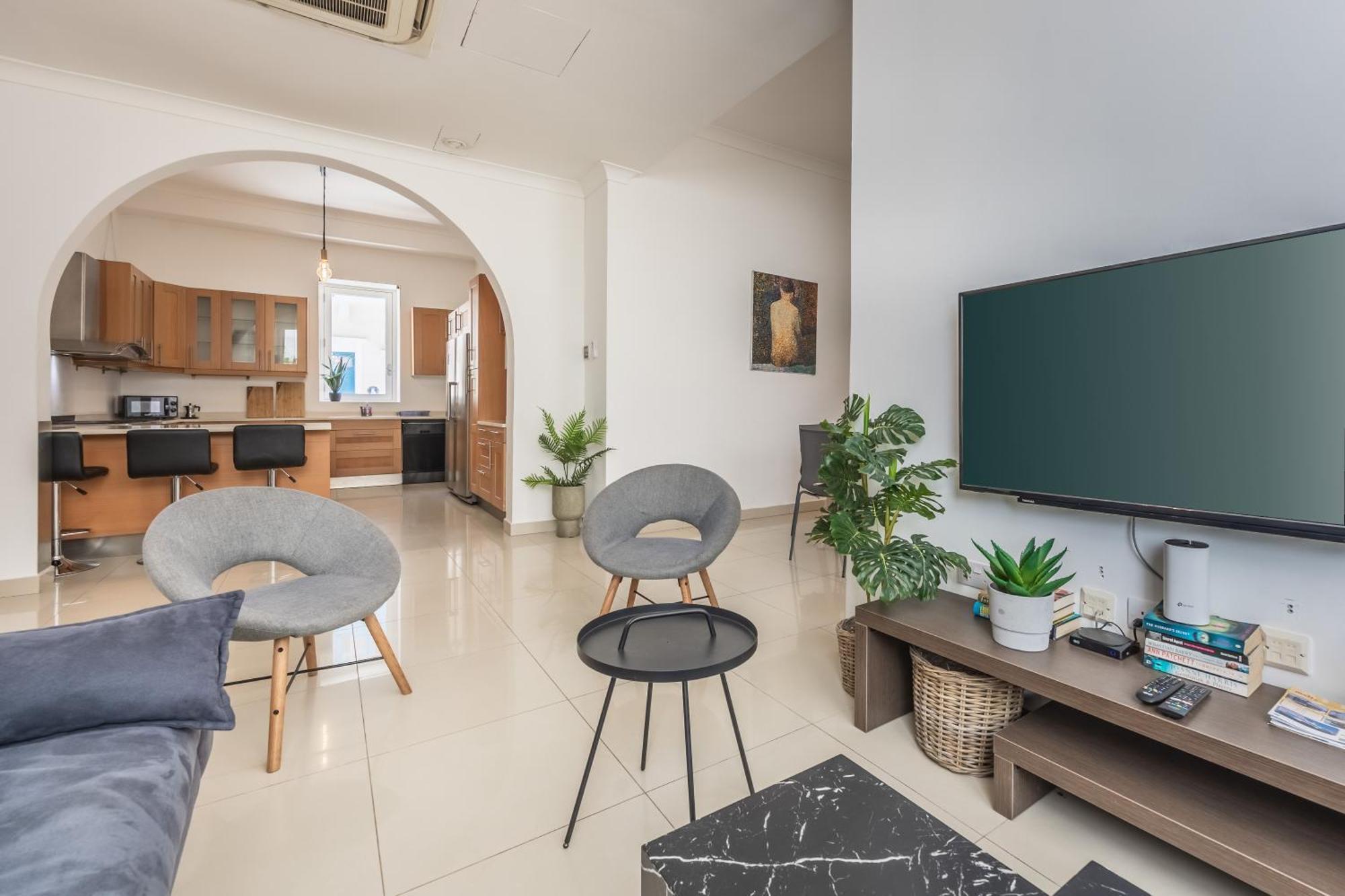 Hard To Come By - Modern & Huge House In Sliema Exterior photo