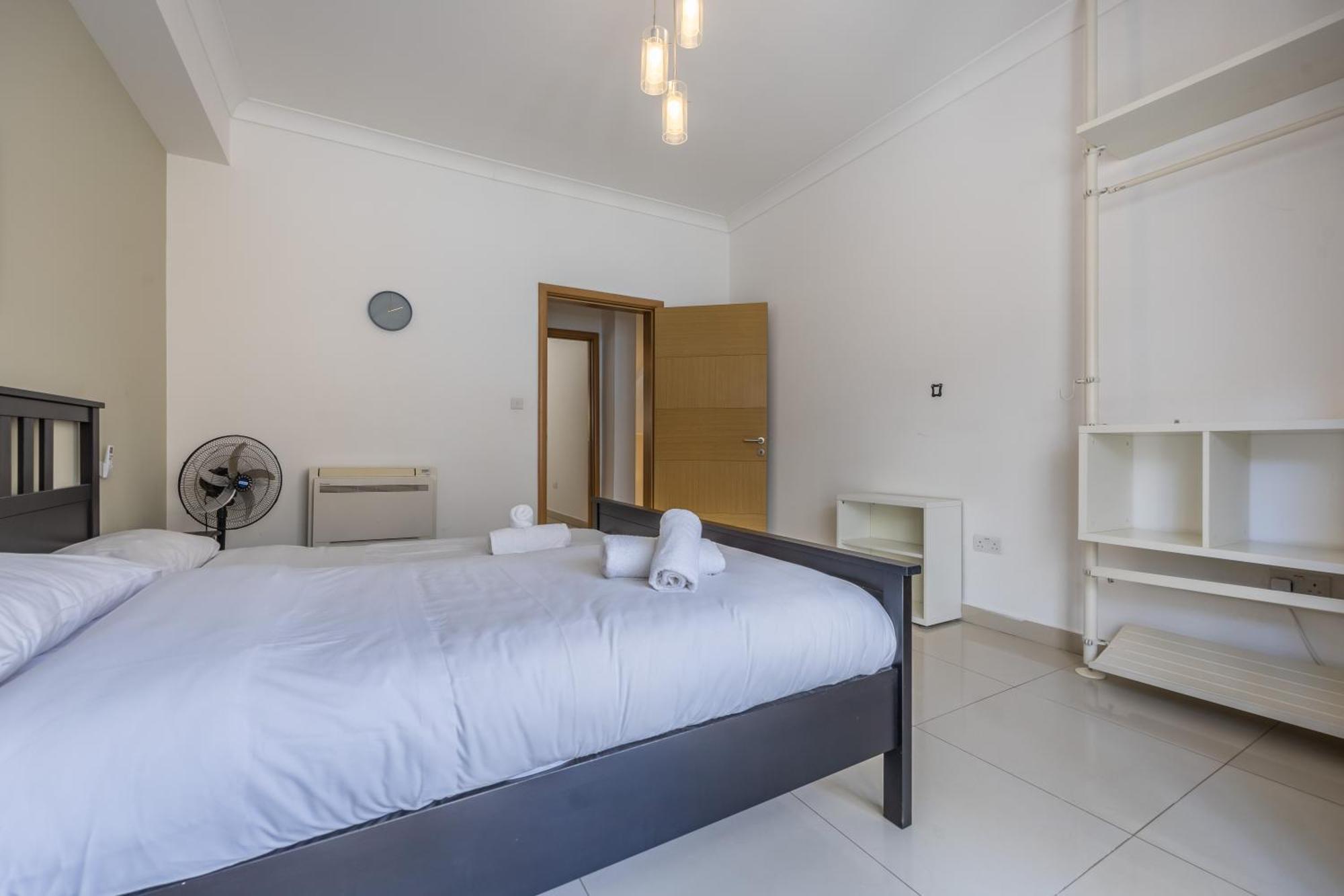 Hard To Come By - Modern & Huge House In Sliema Exterior photo